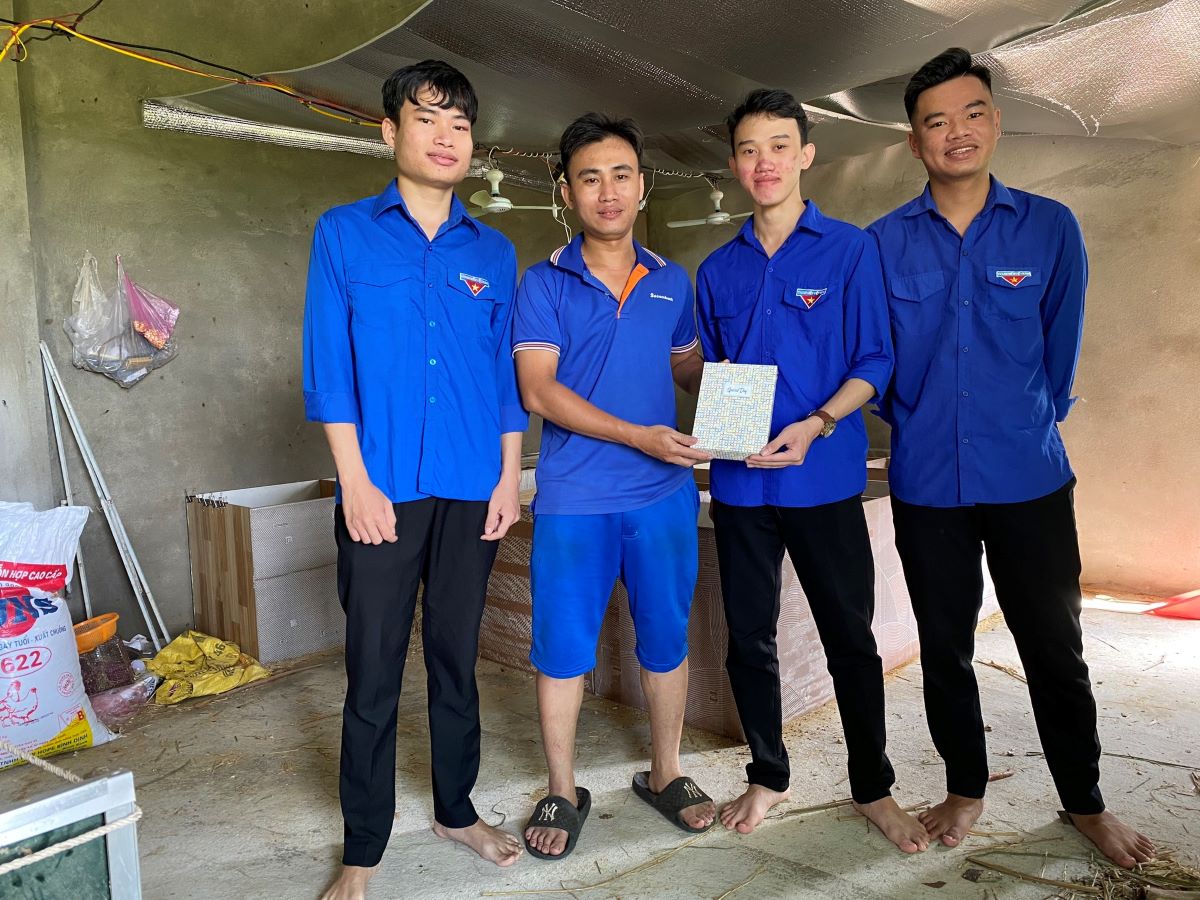 Thanh niên Trường Xuân tham quan học hỏi tại mô hình