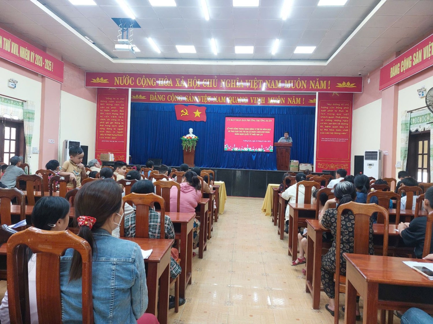 Toàn cảnh buổi phát động
